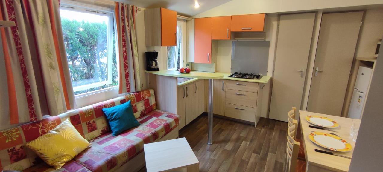 Mobil Home 6 Places La Roque-d'Antheron Exterior photo